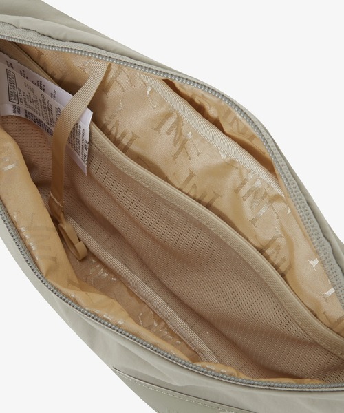 THE NORTH FACE(ザノースフェイス)の「【韓国限定・日本未入荷】THE NORTH FACE W NEVER STOP LUMBAR / ノースフェイス ウーマンネバーストップランバー 軽量(ショルダーバッグ・メンズ・ブラック/グレイッシュベージュ・FREE)」の10枚目の写真