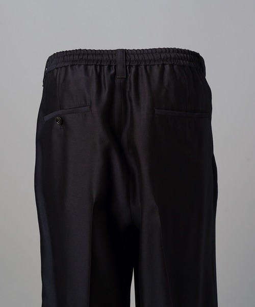 MAISON SPECIAL(メゾンスペシャル)の「《UNISEX》Silk Wool One-tuck Tapered Slacks/シルクウールワンタックテーパードスラックス【MAISON SPECIAL/メゾンスペシャル】■セットアップ対応■(スラックス・メンズ・ネイビー/ブラック・2/1/0)」の6枚目の写真