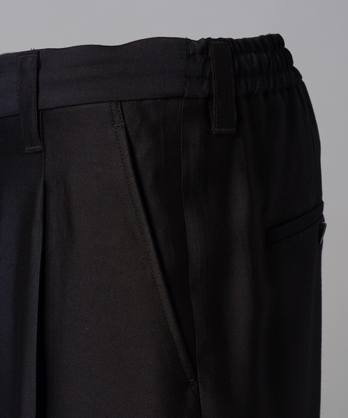 MAISON SPECIAL(メゾンスペシャル)の「《UNISEX》Silk Wool One-tuck Tapered Slacks/シルクウールワンタックテーパードスラックス【MAISON SPECIAL/メゾンスペシャル】■セットアップ対応■(スラックス・メンズ・ネイビー/ブラック・2/1/0)」の5枚目の写真