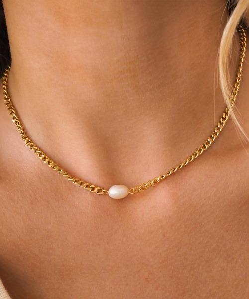 Fun & Daily（ファンアンドデイリー）の「F&D : ワンパールチェーンネックレス（ネックレス・レディース・ゴールド・FREE）」の4枚目の写真