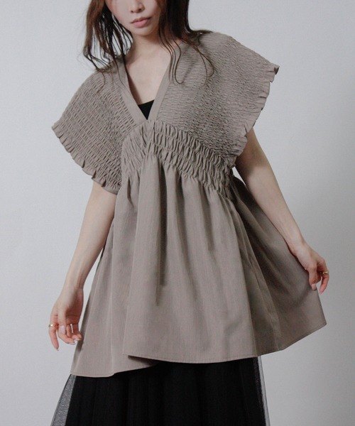 Social GIRL(ソーシャルガール)の「シャーリングチュニック シャーリングシャツ 半袖 ノースリーブ(シャツ/ブラウス・レディース・グレイッシュベージュ/ブラック/グレー・M)」の3枚目の写真