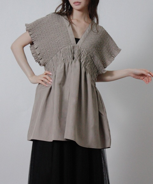 Social GIRL(ソーシャルガール)の「シャーリングチュニック シャーリングシャツ 半袖 ノースリーブ(シャツ/ブラウス・レディース・グレイッシュベージュ/ブラック/グレー・M)」の19枚目の写真