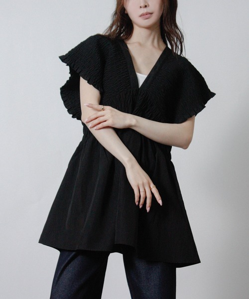Social GIRL(ソーシャルガール)の「シャーリングチュニック シャーリングシャツ 半袖 ノースリーブ(シャツ/ブラウス・レディース・グレイッシュベージュ/ブラック/グレー・M)」の11枚目の写真