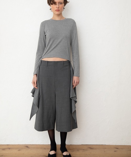 leinwande(ラインヴァンド)の「【leinwande】26SS新作 Straight Cropped Shorts / ストレートクロップドショーツ(スカジャン・レディース・グレー/ネイビー系/イエロー・ONE SIZE)」の4枚目の写真