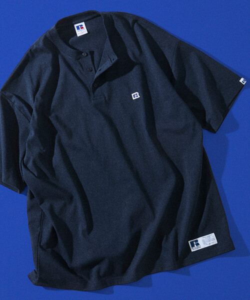 Russell Athletic(ラッセルアスレティック)の「限定展開 RUSSELL ATHLETIC×FREAK'S STORE ラッセル アスレチック 別注 ビッグシルエット ワンポイントロゴ ヘンリーネック Tシャツ(Tシャツ/カットソー・メンズ・ホワイト/ネイビー/ブラック/杢グレー・LARGE/MEDIUM/SMALL)」の4枚目の写真