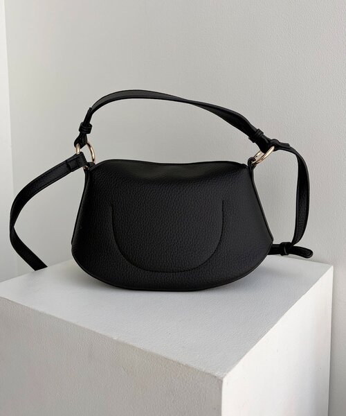 CAPRICIEUX LE'MAGE（カプリシューレマージュ）の「ソフトカーブバッグ（ショルダーバッグ・レディース・アイボリー/ブラック/ブラウン・FREE）」の11枚目の写真