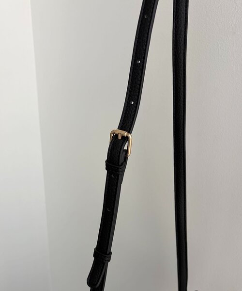 CAPRICIEUX LE'MAGE（カプリシューレマージュ）の「ソフトカーブバッグ（ショルダーバッグ・レディース・アイボリー/ブラック/ブラウン・FREE）」の16枚目の写真