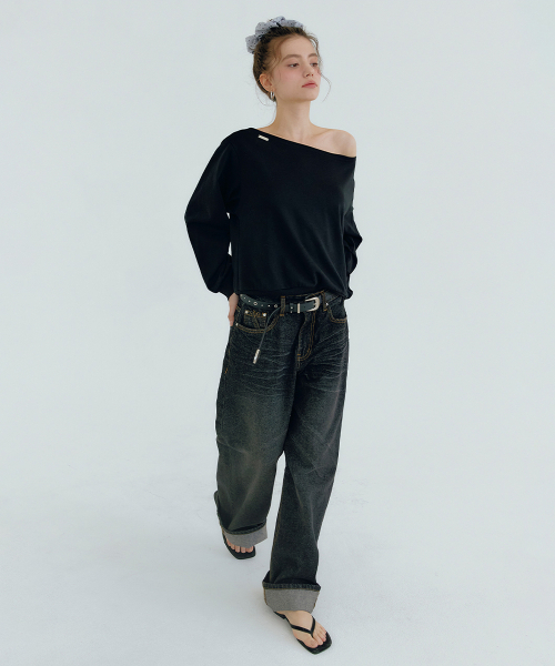 MICANE(ミケーネ)の「ルミオフショルダースウェットシャツ(スウェット・レディース・ホワイト/ブラック/アイボリー・SMALL/MEDIUM/LARGE/X-LARGE)」の10枚目の写真