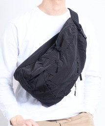 Magine（マージン）の「NoiR:Light sling bag（バックパック/リュック）」