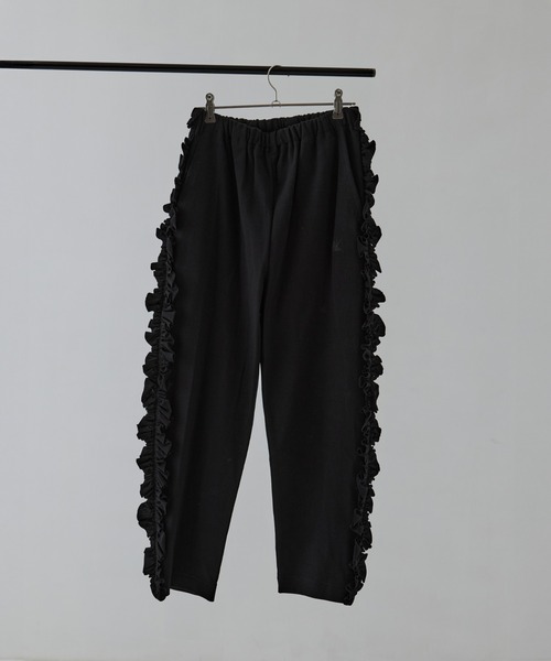 RhodolirioN（ロドリリオン）の「[RhodolirioN/ロドリリオン]Swallow Frill Side Pant（その他パンツ・レディース・ブラック/ダークネイビー・0/1）」の2枚目の写真