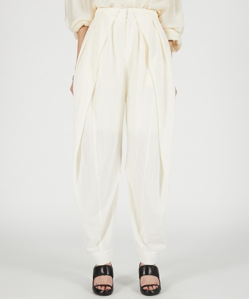 PRANK PROJECT(プランクプロジェクト)の「【2026Summer Pre-Order】タックフォルムボリュームパンツ / Tuck Form Volume Pants(その他パンツ・レディース・ホワイト/ブラック・36/38)」の17枚目の写真