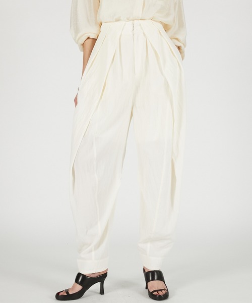 PRANK PROJECT(プランクプロジェクト)の「【2026Summer Pre-Order】タックフォルムボリュームパンツ / Tuck Form Volume Pants(その他パンツ・レディース・ホワイト/ブラック・36/38)」の11枚目の写真
