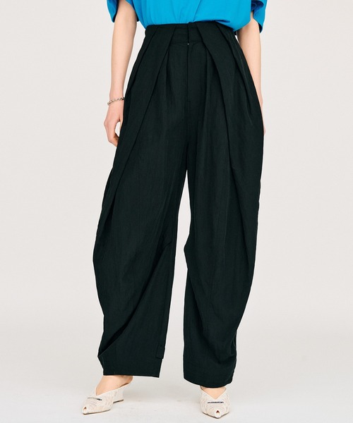 PRANK PROJECT(プランクプロジェクト)の「【2026Summer Pre-Order】タックフォルムボリュームパンツ / Tuck Form Volume Pants(その他パンツ・レディース・ホワイト/ブラック・36/38)」の4枚目の写真