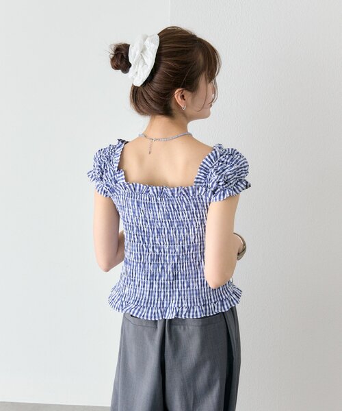 mystic（ミスティック）の「シャーリングフレンチブラウス（シャツ/ブラウス・レディース・オフホワイト/ブラック/レッド/ネイビー・FREE）」の8枚目の写真