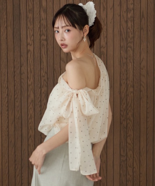 krahe(クレーエ)の「ドット柄ワンショルダーフリルブラウス(シャツ/ブラウス・レディース・ホワイト/ピンク・FREE)」の20枚目の写真