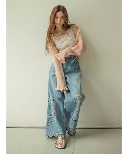 LILY BROWN（リリーブラウン）の「[L.B CANDY STOCK]カットワークビジューデニムパンツ（デニムパンツ・レディース・ホワイト/ブルー・0/1）」の5枚目の写真