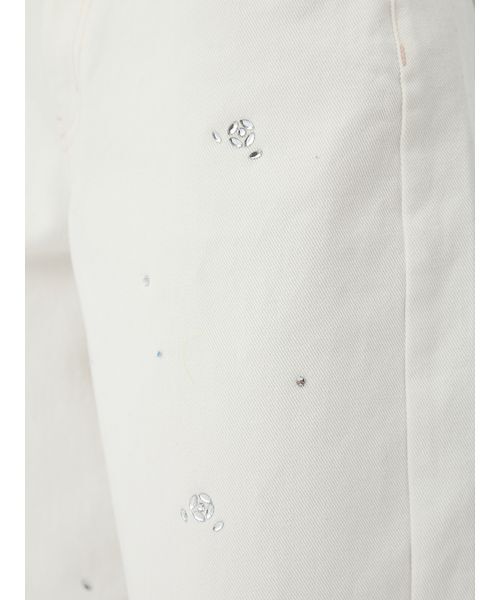 LILY BROWN（リリーブラウン）の「[L.B CANDY STOCK]カットワークビジューデニムパンツ（デニムパンツ・レディース・ホワイト/ブルー・0/1）」の19枚目の写真