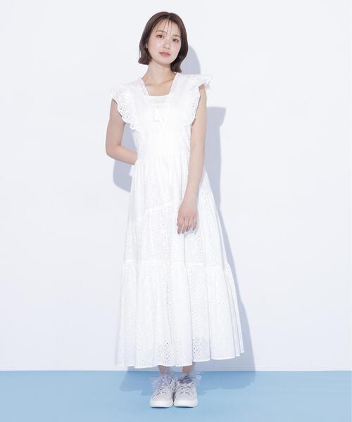JILL by JILL STUART(ジルバイジルスチュアート)の「カットワークティアードワンピース(ワンピース・レディース・ブルー/ブラック/ホワイト・FREE)」の5枚目の写真