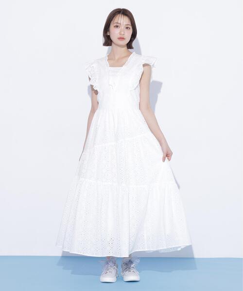 JILL by JILL STUART(ジルバイジルスチュアート)の「カットワークティアードワンピース(ワンピース・レディース・ブルー/ブラック/ホワイト・FREE)」の6枚目の写真
