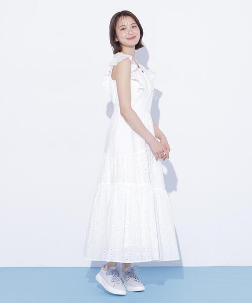 JILL by JILL STUART(ジルバイジルスチュアート)の「カットワークティアードワンピース(ワンピース・レディース・ブルー/ブラック/ホワイト・FREE)」の7枚目の写真