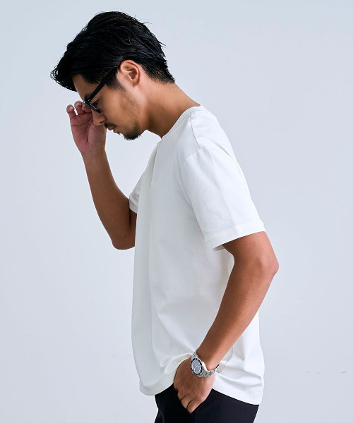 BENUSTA(ベヌスタ)の「『BENUSTA/ベヌスタ』キーネックリブ半袖Tシャツ【GC】(Tシャツ/カットソー・メンズ・ブラック/ホワイト・XL/L)」の3枚目の写真