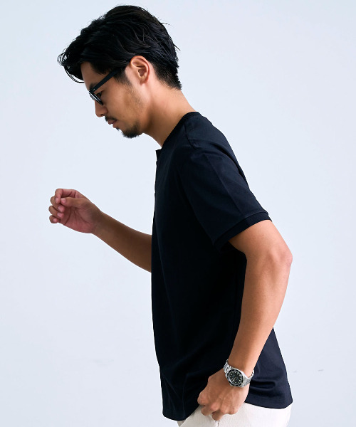 BENUSTA(ベヌスタ)の「『BENUSTA/ベヌスタ』キーネックリブ半袖Tシャツ【GC】(Tシャツ/カットソー・メンズ・ブラック/ホワイト・XL/L)」の6枚目の写真