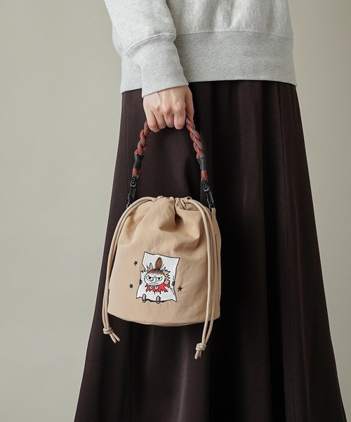 MOOMIN(ムーミン)の「【MOOMIN】(ムーミン) 軽量 撥水 ペットボトル500ml 長財布 収納可能 巾着 ハンドバッグ RMPK-05(ショルダーバッグ・レディース・ライトグレー/カーキ/チャコールグレー/ネイビー/ベージュ/レッド/パープル・ONE SIZE)」の16枚目の写真