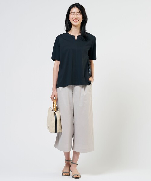J.PRESS(ジェイプレス)の「【人気素材】セルロースリネンストレッチ クロップド パンツ(その他パンツ・レディース・カーキ系/アイボリー系/ブラック系/グリーン系/ベージュ系・T13/T17/T15)」の12枚目の写真