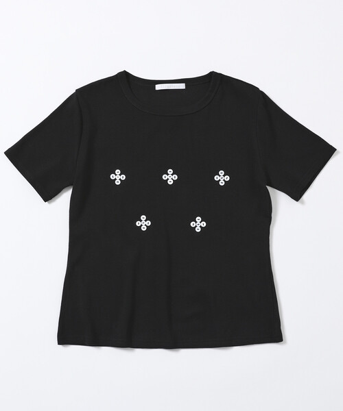 Firsthand(ファーストハンド)の「Firsthand/ファーストハンド シェルボタン フラワーモチーフ コットンモダール Tシャツ(Tシャツ/カットソー・レディース・ブラウン/ホワイト/ブラック/ネイビー・フリー)」の14枚目の写真