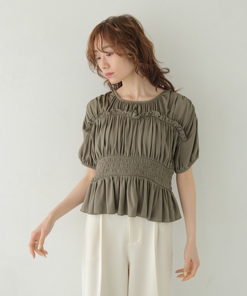 CLEIO（クレイオ）の「【CLEIO】ウエストシャーリングフリルプルオーバー WAIST SHIRRING FRILL PULLOVER（シャツ/ブラウス・レディース・ブラウン/チャコールグレー/アイボリー・FREE）」の5枚目の写真
