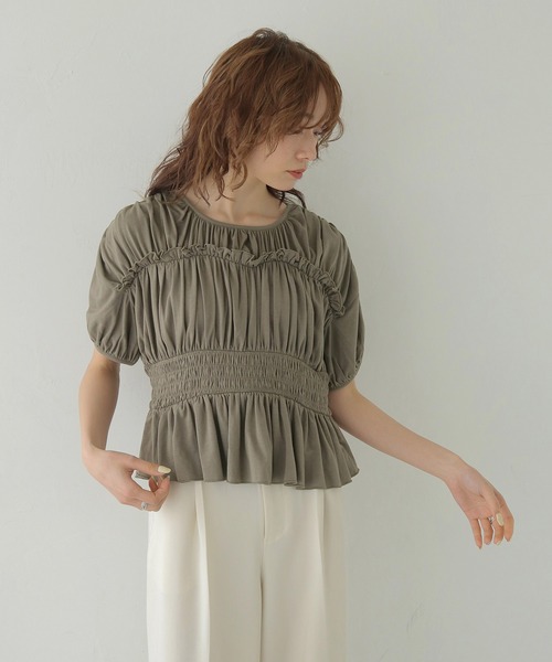 CLEIO（クレイオ）の「【CLEIO】ウエストシャーリングフリルプルオーバー WAIST SHIRRING FRILL PULLOVER（シャツ/ブラウス・レディース・ブラウン/チャコールグレー/アイボリー・FREE）」の7枚目の写真
