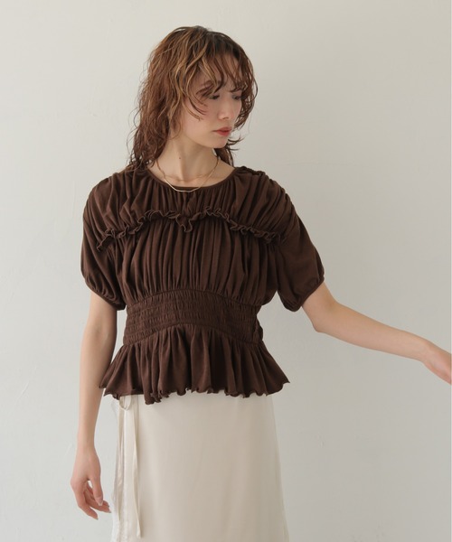 CLEIO（クレイオ）の「【CLEIO】ウエストシャーリングフリルプルオーバー WAIST SHIRRING FRILL PULLOVER（シャツ/ブラウス・レディース・ブラウン/チャコールグレー/アイボリー・FREE）」の17枚目の写真