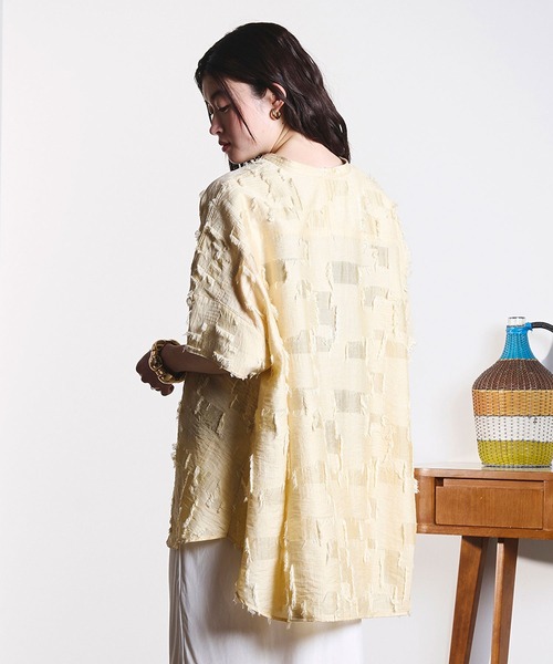 ROSE BUD(ローズバッド)の「(GENE HEAVENS)SHEER DOBBY S/S SHIRT(シャツ/ブラウス・レディース・ブラック/ベージュ/ブルー・ONE SIZE)」の14枚目の写真