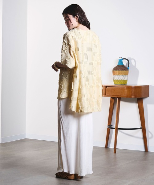 ROSE BUD(ローズバッド)の「(GENE HEAVENS)SHEER DOBBY S/S SHIRT(シャツ/ブラウス・レディース・ブラック/ベージュ/ブルー・ONE SIZE)」の17枚目の写真
