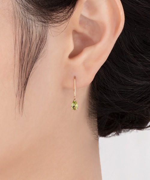 festaria bijou SOPHIA(フェスタリアビジュソフィア)の「K10YG ペリドット ピアス(ピアス(両耳用)・レディース・イエローゴールド・ONE SIZE)」の2枚目の写真
