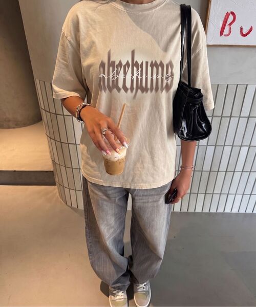 ABEEHUMS(アビハムズ)の「ピグメントシャドウレタリングTシャツ ABH365-102 ベージュ(Tシャツ/カットソー・レディース・ベージュ・SMALL/MEDIUM)」の5枚目の写真