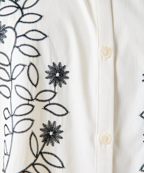 ear PAPILLONNER(イアパピヨネ)の「花柄刺繍半袖シャツ【SUM1 STYLE】(シャツ/ブラウス・レディース・ホワイト/ブラウン・FREE)」の13枚目の写真