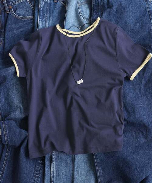 SLOBE IENA(スローブイエナ)の「《シリーズあり/12色展開》1dozen コンパクトリンガーTEE(Tシャツ/カットソー・レディース・スカイブルー/ブラウン/ブラック/レッド/ネイビー/ブラック系その他/サックスブルー/アイボリー/イエロー/ストーン/イエロー系その他/オートミール・FREE)」の8枚目の写真
