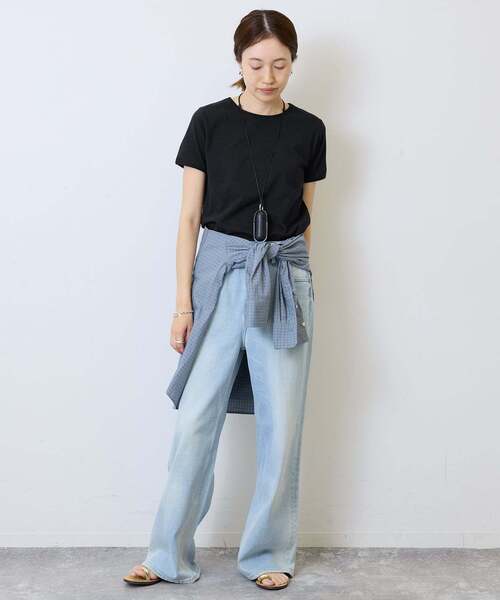 SLOBE IENA(スローブイエナ)の「《シリーズあり/12色展開》1dozen コンパクトリンガーTEE(Tシャツ/カットソー・レディース・スカイブルー/ブラウン/ブラック/レッド/ネイビー/ブラック系その他/サックスブルー/アイボリー/イエロー/ストーン/イエロー系その他/オートミール・FREE)」の13枚目の写真