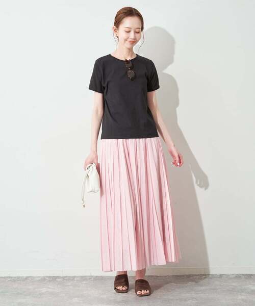 SLOBE IENA(スローブイエナ)の「《シリーズあり/12色展開》1dozen コンパクトリンガーTEE(Tシャツ/カットソー・レディース・スカイブルー/ブラウン/ブラック/レッド/ネイビー/ブラック系その他/サックスブルー/アイボリー/イエロー/ストーン/イエロー系その他/オートミール・FREE)」の18枚目の写真