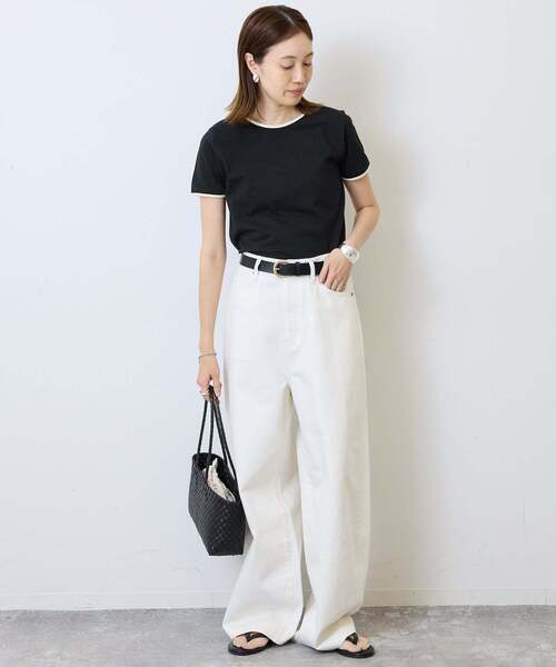 SLOBE IENA(スローブイエナ)の「《シリーズあり/12色展開》1dozen コンパクトリンガーTEE(Tシャツ/カットソー・レディース・スカイブルー/ブラウン/ブラック/レッド/ネイビー/ブラック系その他/サックスブルー/アイボリー/イエロー/ストーン/イエロー系その他/オートミール・FREE)」の20枚目の写真