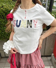 WC（ダブル シー）の「アソートボタンパッチワークロゴTシャツ（Tシャツ/カットソー）」