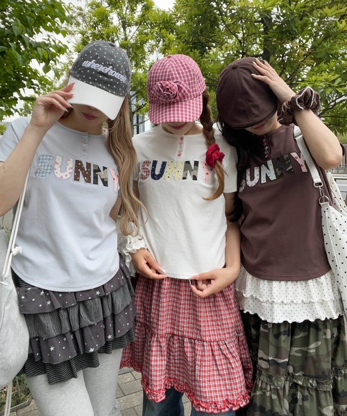 WC(ダブル シー)の「アソートボタンパッチワークロゴTシャツ(Tシャツ/カットソー・レディース・ホワイト/ブラウン/サックスブルー・FREE)」の17枚目の写真