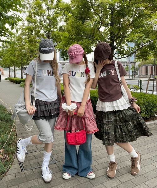 WC(ダブル シー)の「アソートボタンパッチワークロゴTシャツ(Tシャツ/カットソー・レディース・ホワイト/ブラウン/サックスブルー・FREE)」の18枚目の写真