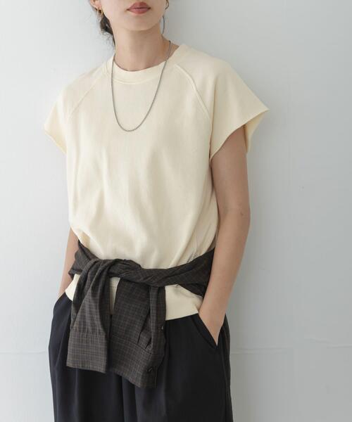 URBAN RESEARCH Sonny Label（アーバンリサーチサニーレーベル）の「ガーゼ裏毛フレンチスリーブスウェット（Tシャツ/カットソー・レディース・オフホワイト/レッド/チャコールグレー・FREE）」の2枚目の写真