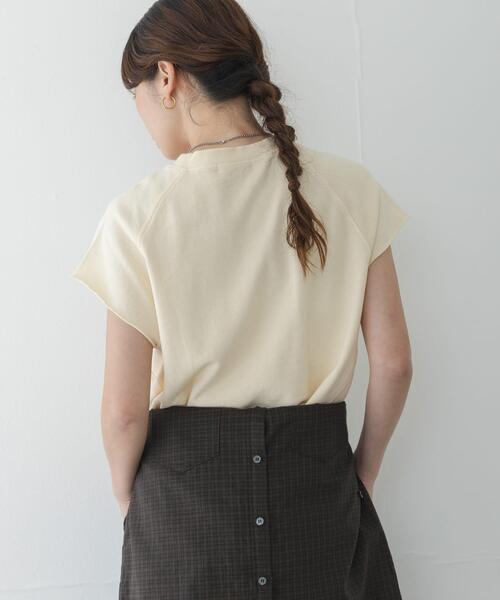 URBAN RESEARCH Sonny Label（アーバンリサーチサニーレーベル）の「ガーゼ裏毛フレンチスリーブスウェット（Tシャツ/カットソー・レディース・オフホワイト/レッド/チャコールグレー・FREE）」の8枚目の写真