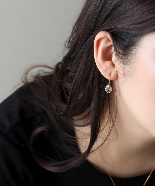 Lilas(リラ)の「《WEB限定》【SAMH by LILAS】グリーンアメジストピアス SVK18GP(両耳)(ピアス(両耳用)・レディース・ゴールド・FREE)」の3枚目の写真