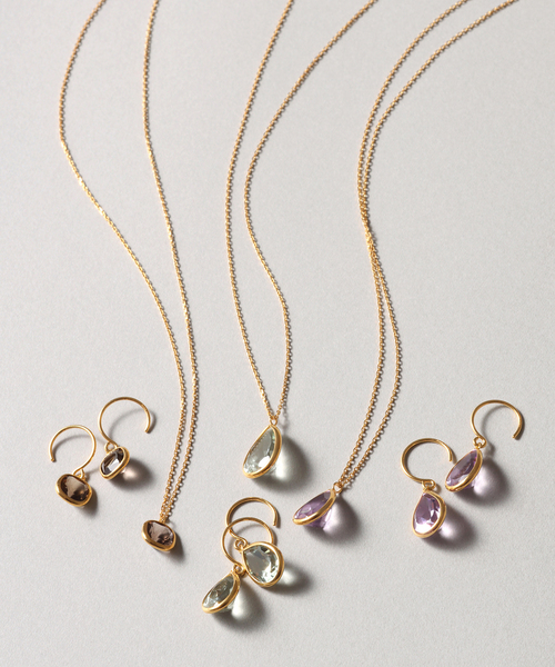 Lilas(リラ)の「《WEB限定》【SAMH by LILAS】グリーンアメジストピアス SVK18GP(両耳)(ピアス(両耳用)・レディース・ゴールド・FREE)」の6枚目の写真