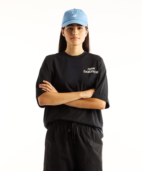 NEW BALANCE(ニューバランス)の「Intelligent ショートスリーブTシャツ(リラックス)(Tシャツ/カットソー・レディース・ホワイト/ブラック・SMALL/MEDIUM/LARGE/X-LARGE/XX-LARGE)」の1枚目の写真