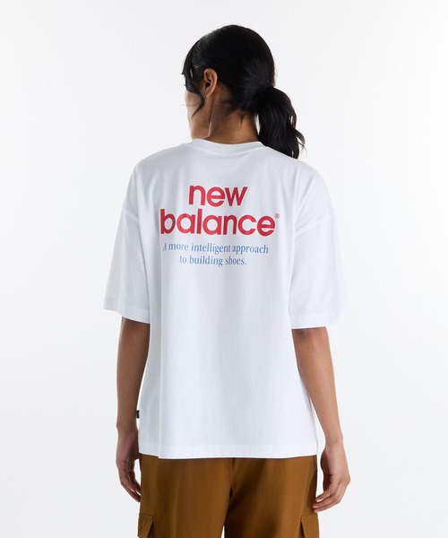 NEW BALANCE(ニューバランス)の「Intelligent ショートスリーブTシャツ(リラックス)(Tシャツ/カットソー・レディース・ホワイト/ブラック・SMALL/MEDIUM/LARGE/X-LARGE/XX-LARGE)」の3枚目の写真